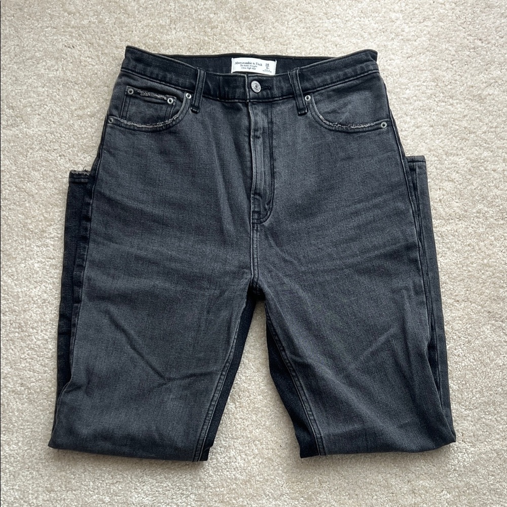 Abercrombie & Fitch The Ankle Straight Ultra High Rise Gray/Black Slim Jeans